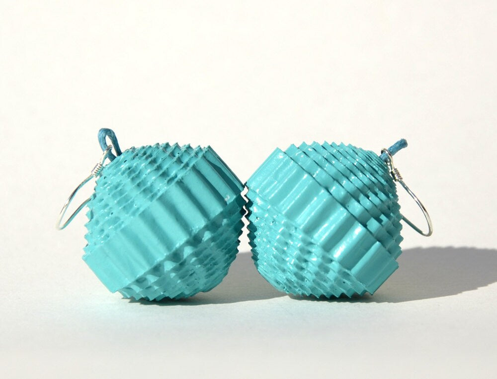 Turquoise: Necklace FILA with Beads of Corrugated Cardboard