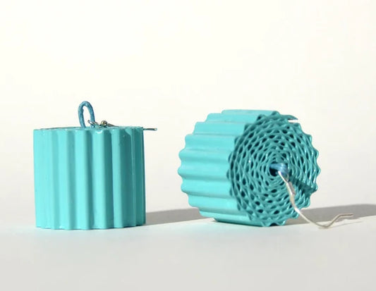 Aqua RULLO:  Earrings made of corrugated cardboard
