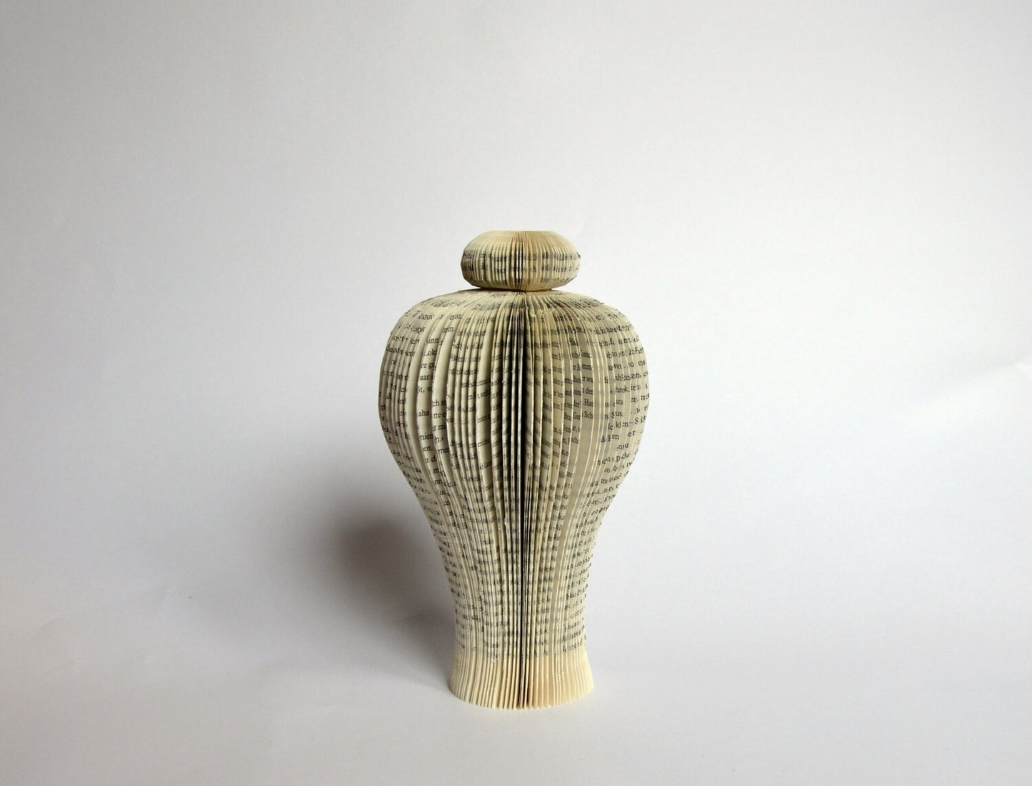 Flacon II - cutted book sculpture