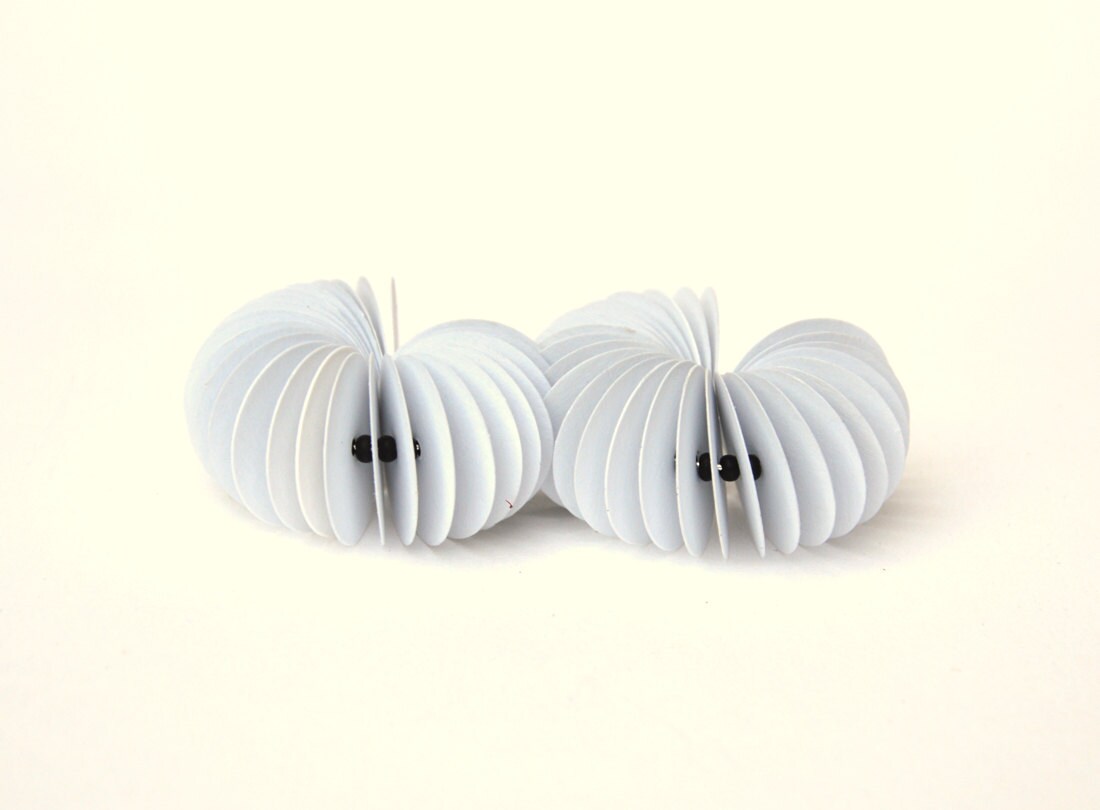White: Dangle Earrings CARTA