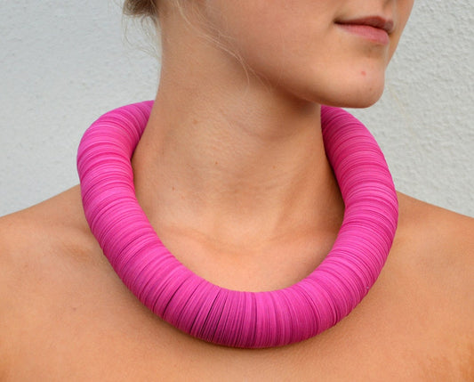 Magenta: Statement Necklace CARTA: made of cardstock