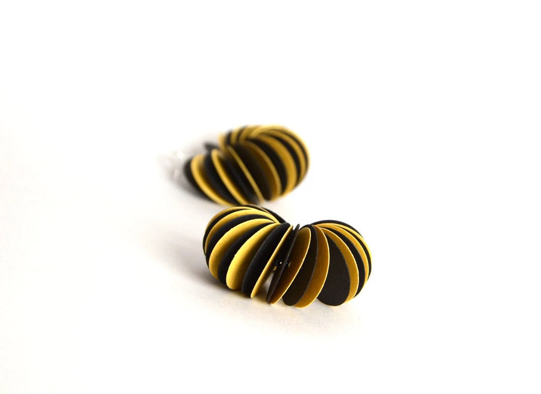 Two colours: Dangle Earrings CARTA