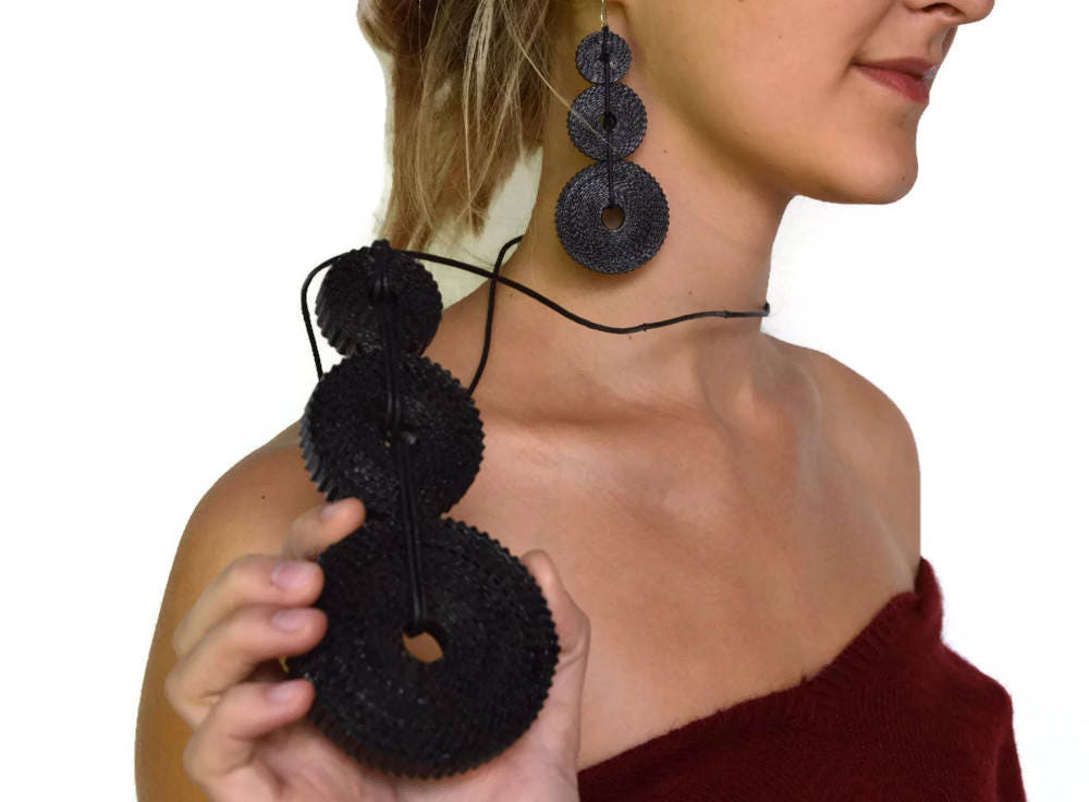 Black Red Grey: Statement Pendant TRICLO - corrugated cardboard