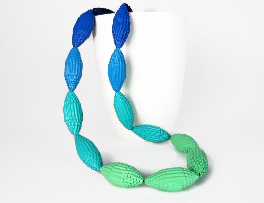 Kaki ombré: Necklace with Beads of Corrugated Cardboard FILA