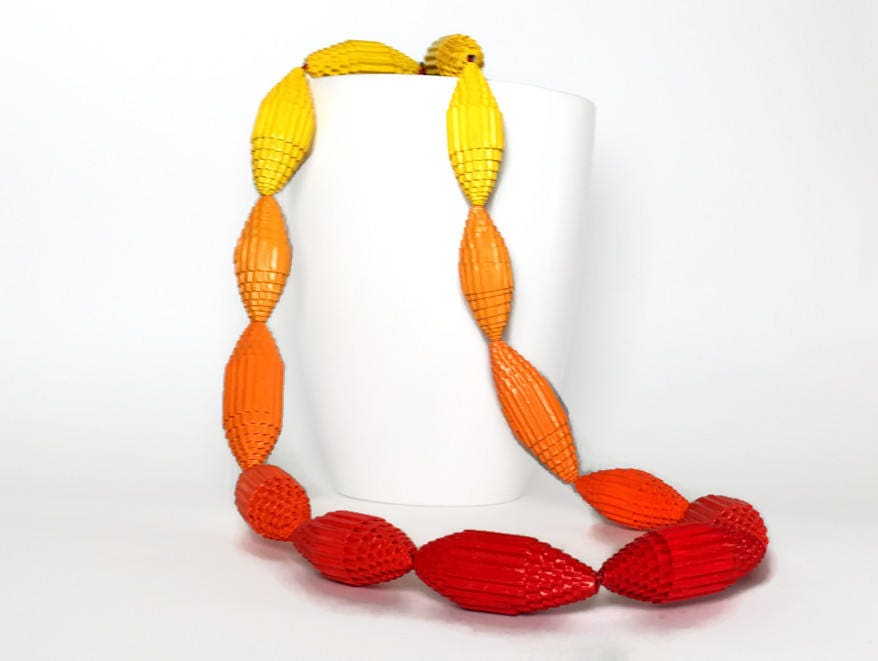 Kaki ombré: Necklace with Beads of Corrugated Cardboard FILA