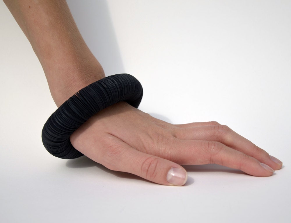 Statement Bracelet - made of black paper - CARTA