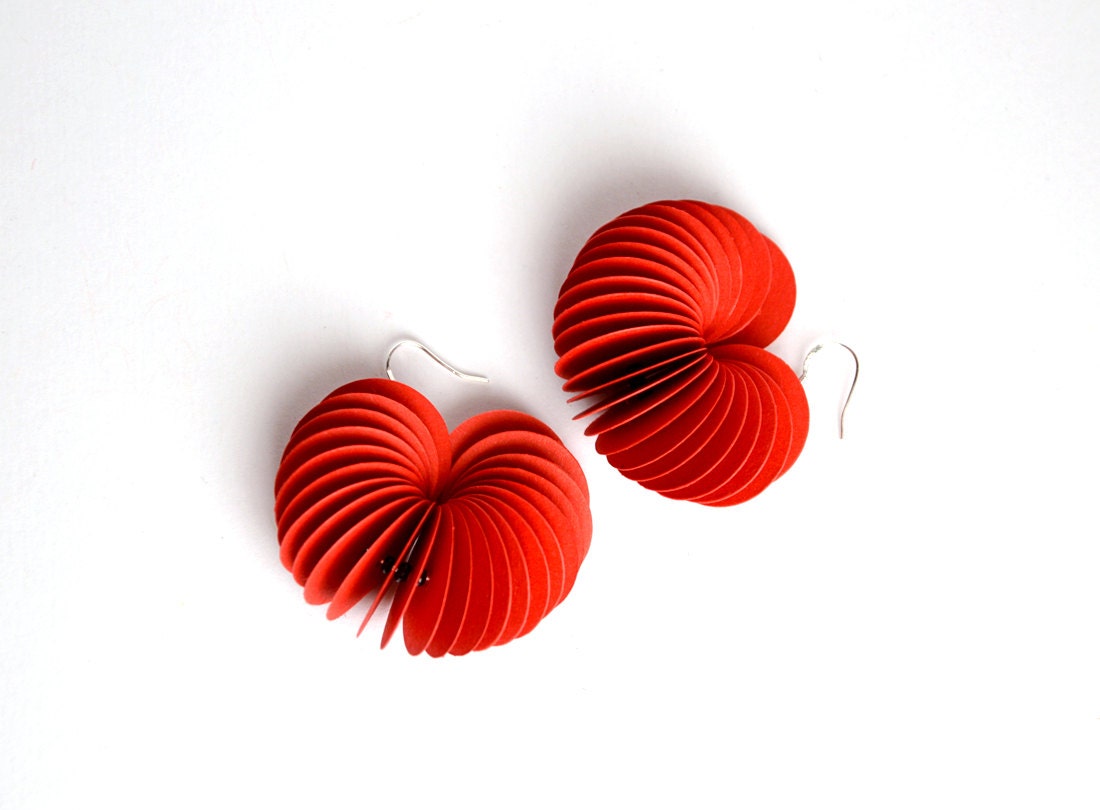 Poppy red: Dangle Earrings made of cardstock