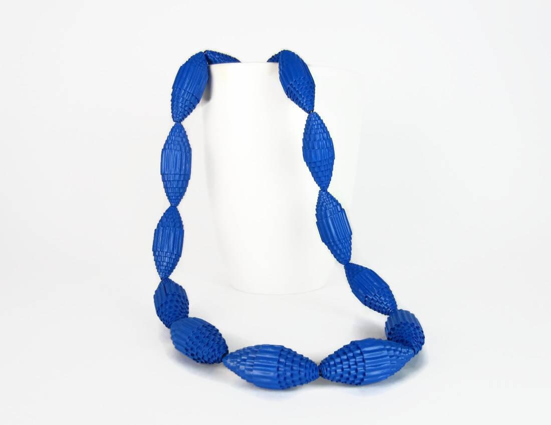 Electric Blue: Necklace FILA with Beads of Corrugated Cardboard