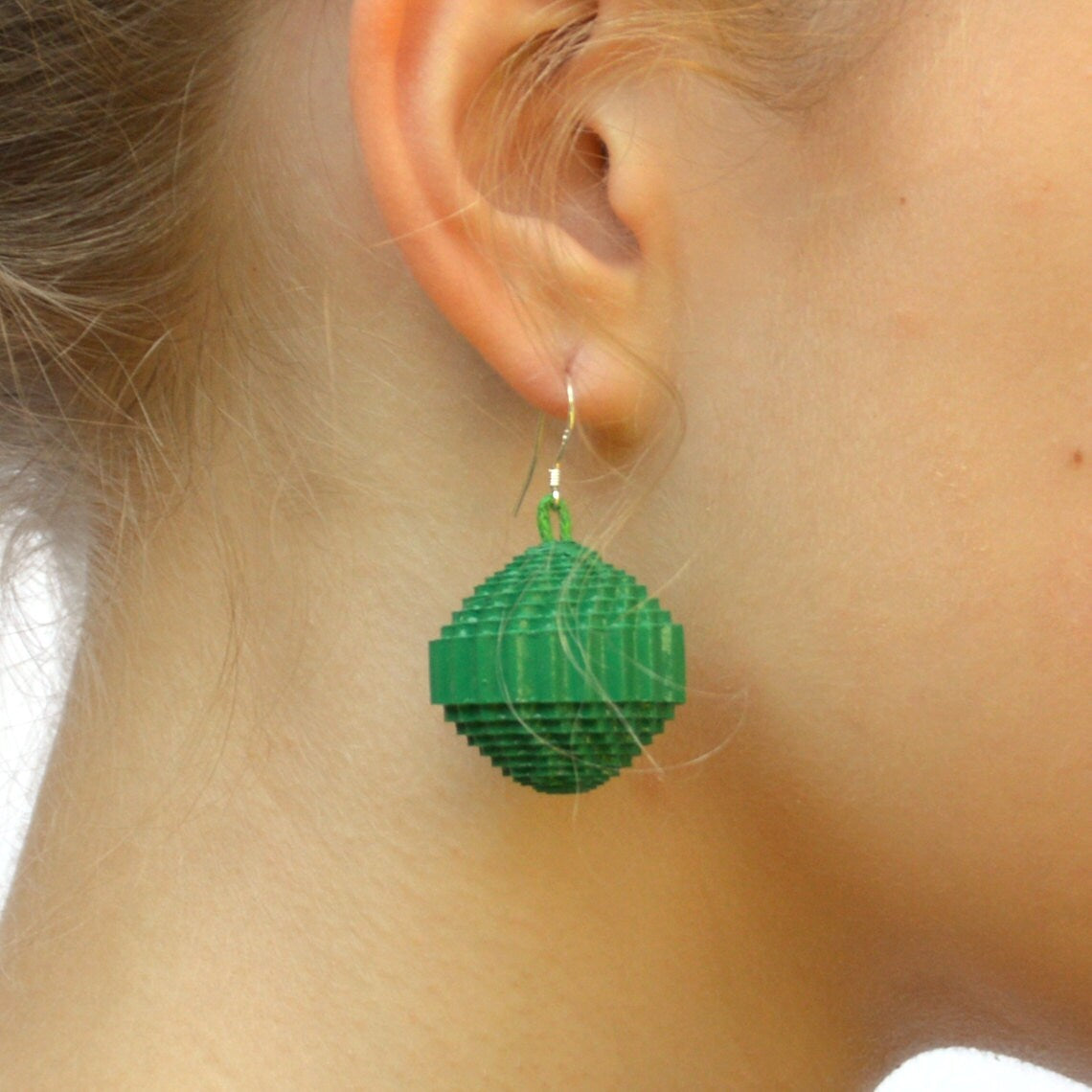 Hay Green: Earrings PALLA - made of corrugated cardboard