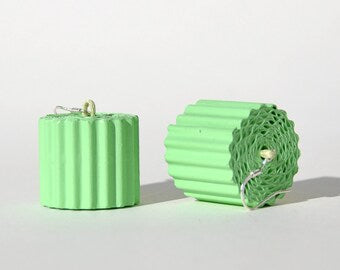 Mint RULLO:  Earrings made of corrugated cardboard