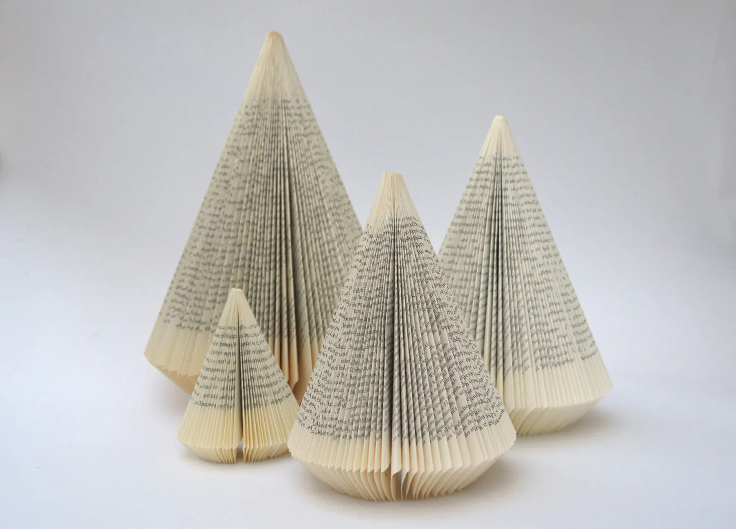 Diamond: Christmas Decoration: folded Book Art hanging Ornament