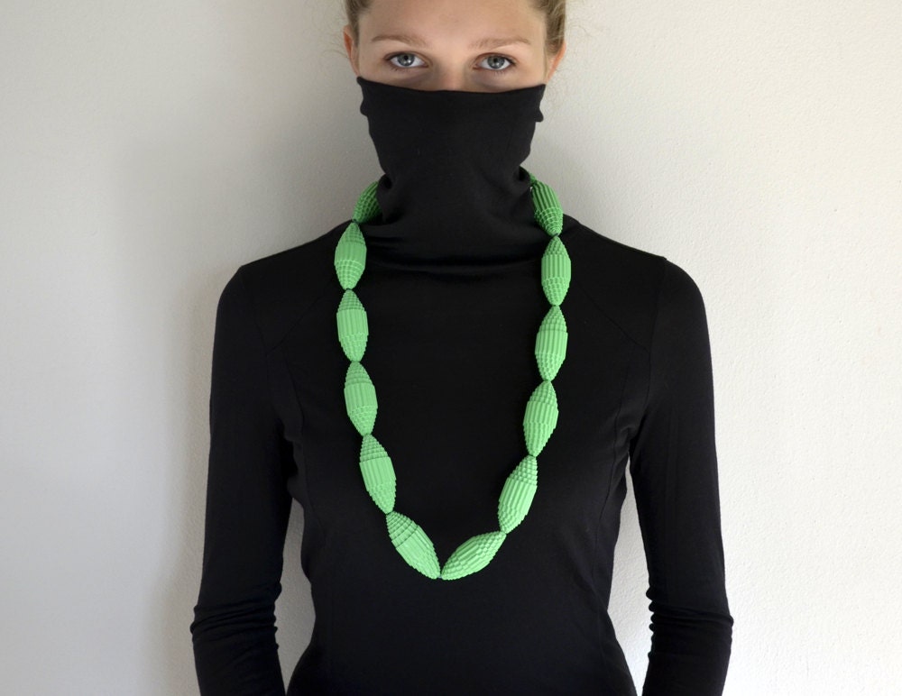 Dark green: Statement Necklace FILA with Beads of Corrugated Cardboard