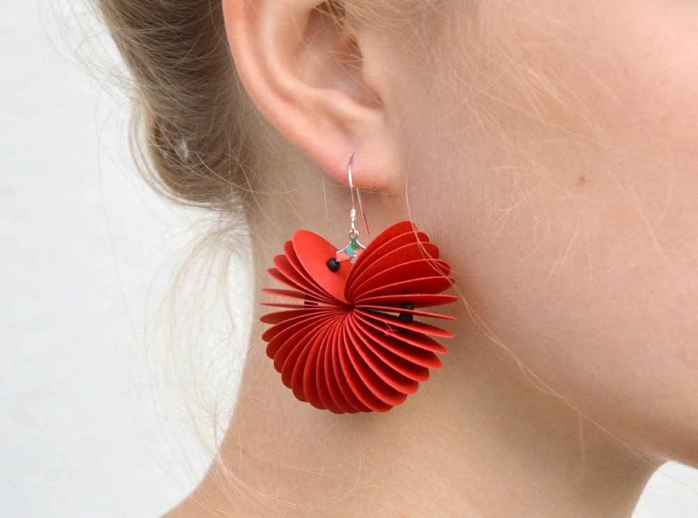 Poppy red: Dangle Earrings made of cardstock